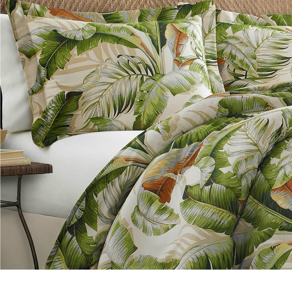 Tommy Bahama Leafy Green and Cream Duvet Cover - Picture 3 of 12